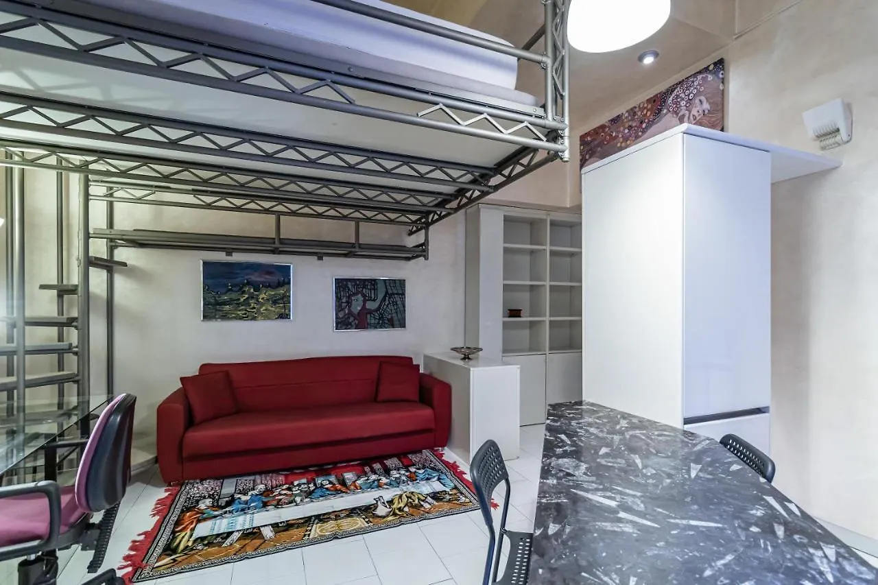 Susi'S House, Milano Via Pinaroli - By Host4U Apartment 0*, Milan