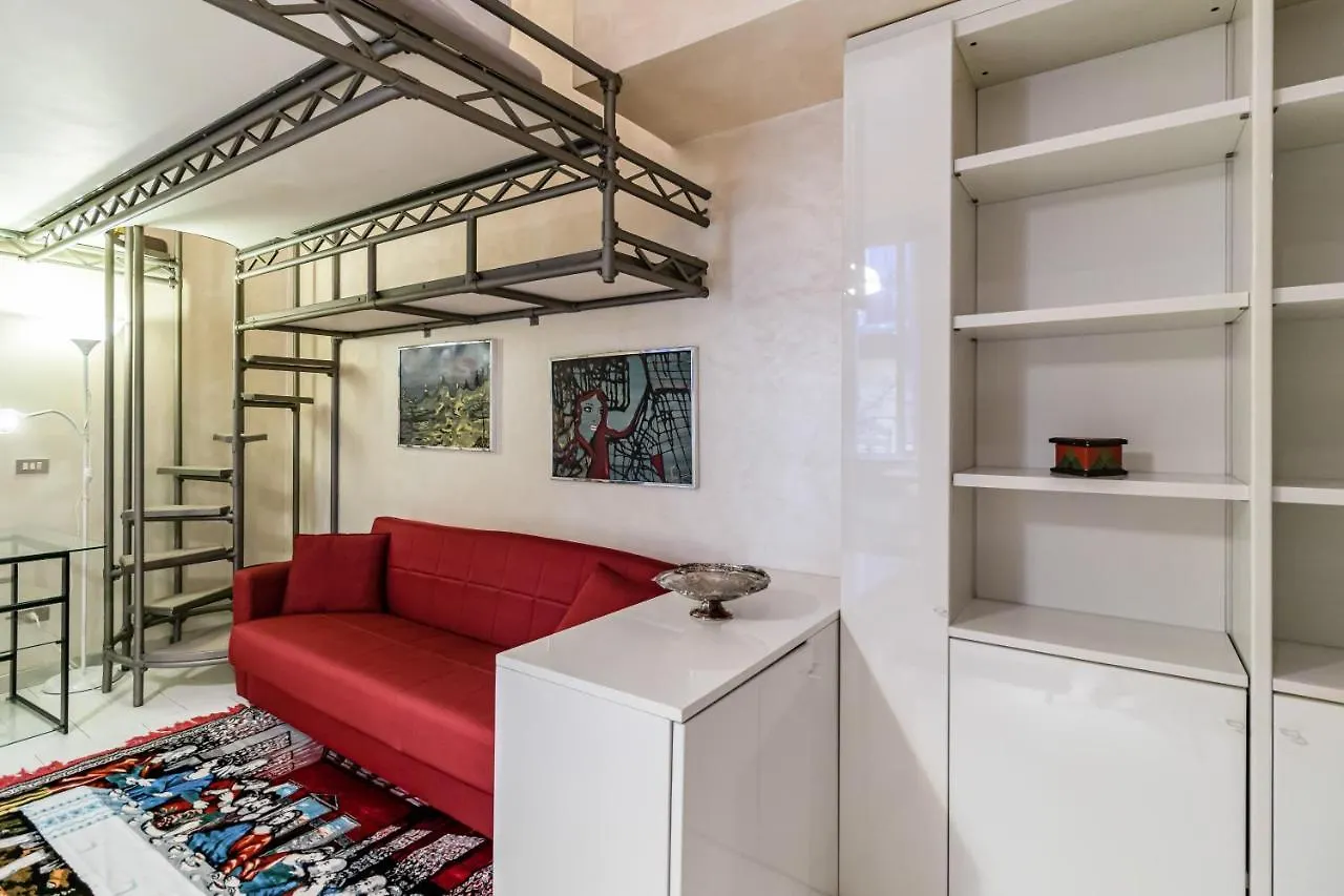 Susi'S House, Milano Via Pinaroli - By Host4U Apartment