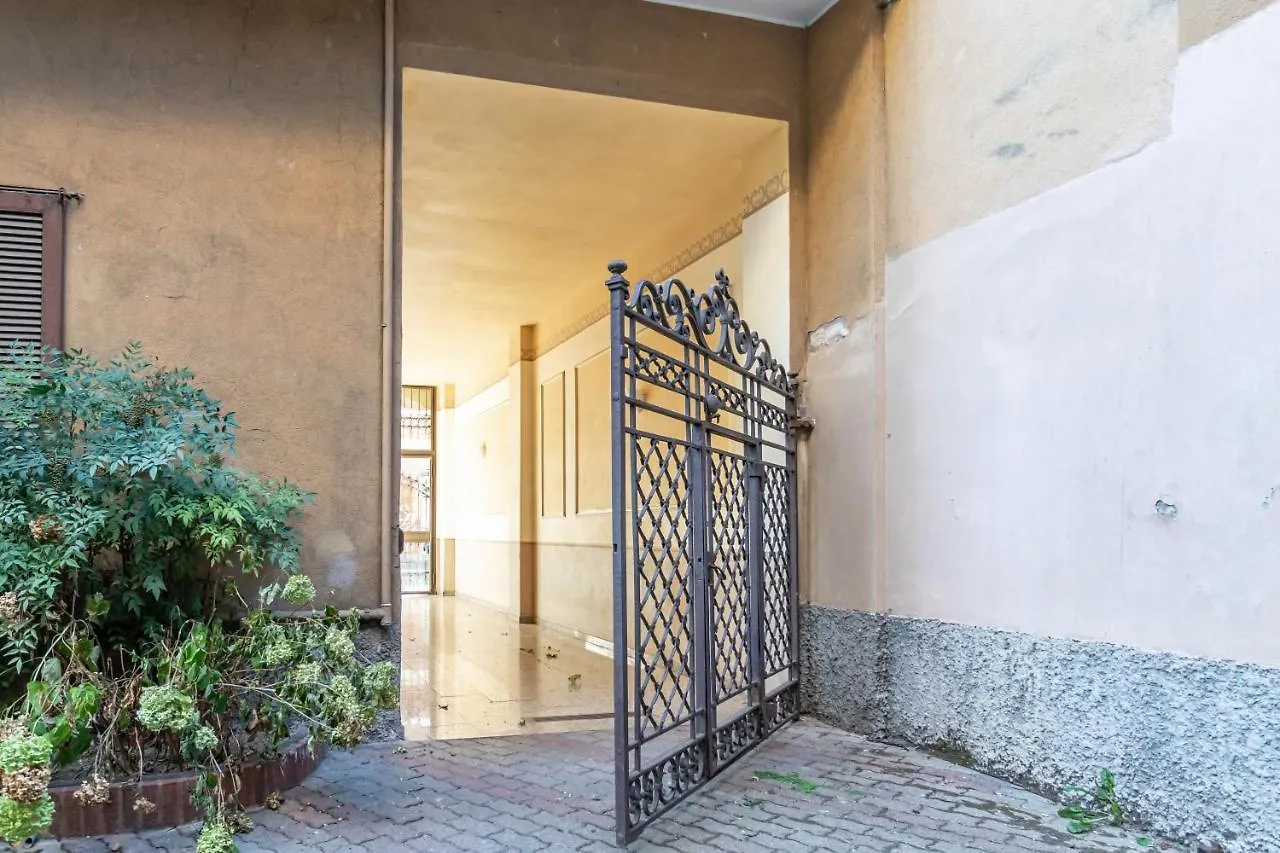 Susi'S House, Milano Via Pinaroli - By Host4U Apartment  Milan
