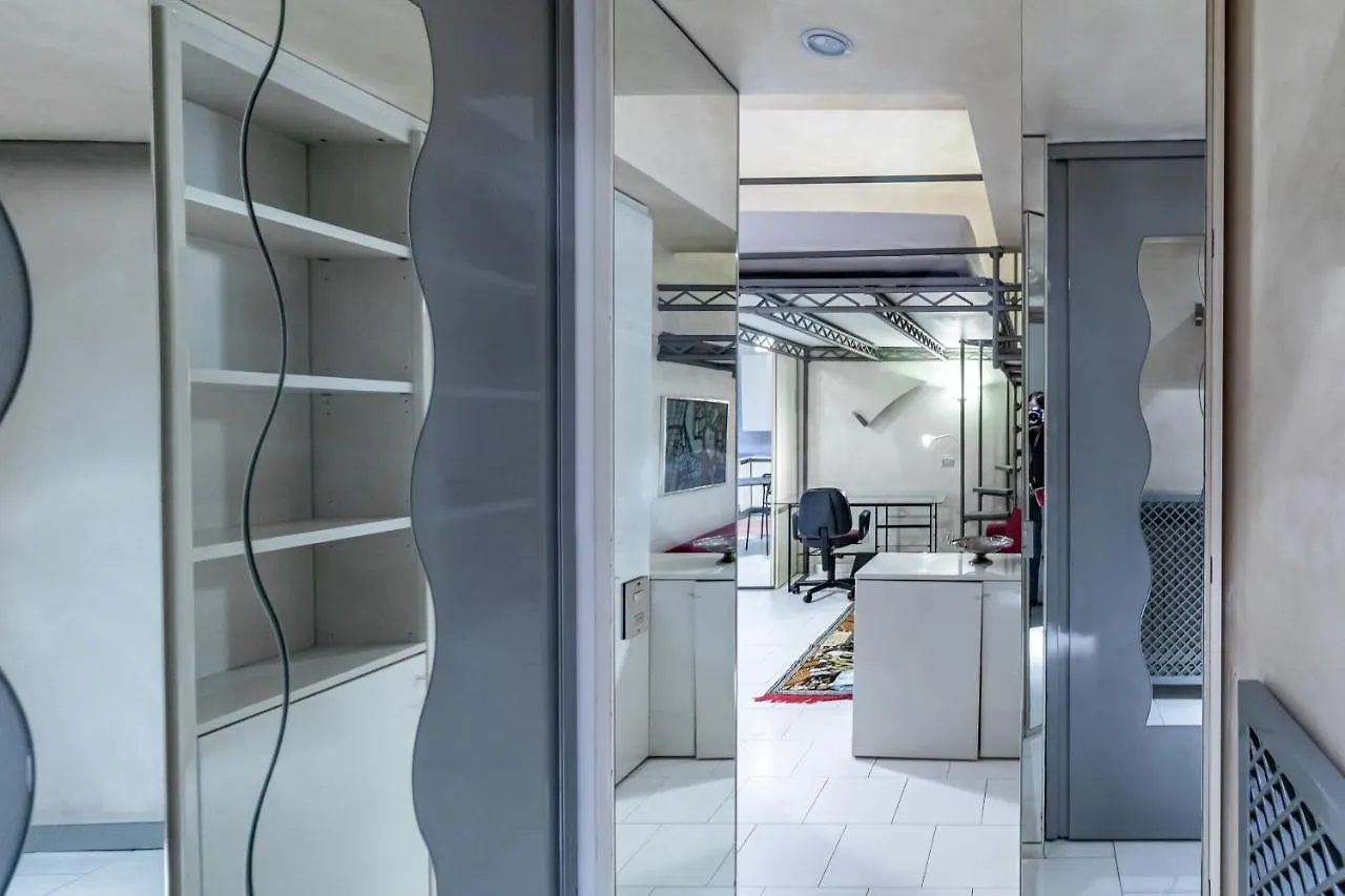 Susi'S House, Milano Via Pinaroli - By Host4U Apartment Milan