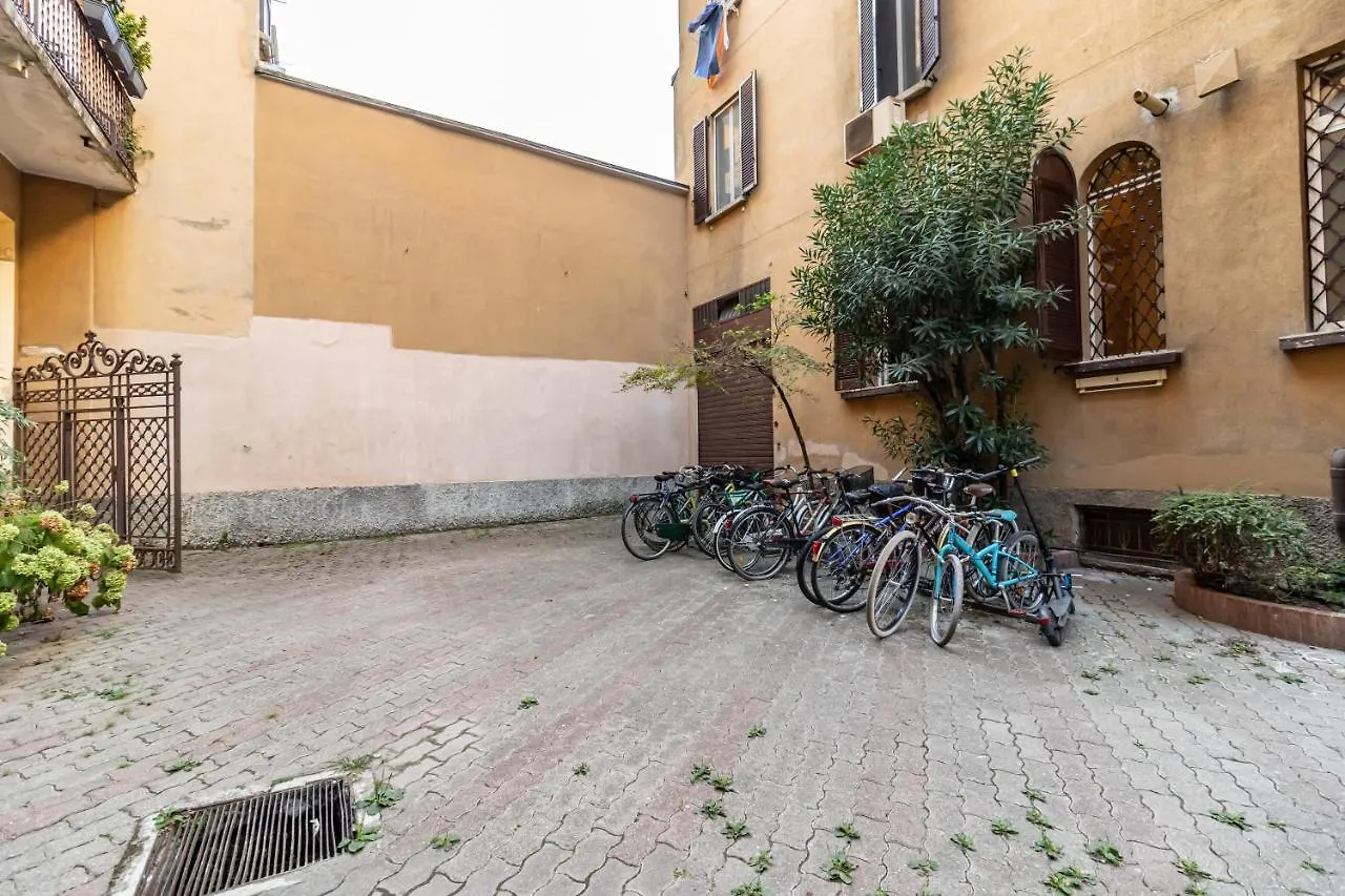 Susi'S House, Milano Via Pinaroli - By Host4U Apartment
